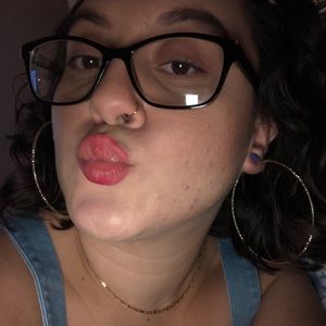 Meet your Posher, Juliani